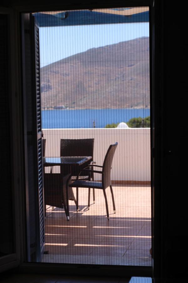 Zafeiris Apartments Livadia  Luaran gambar