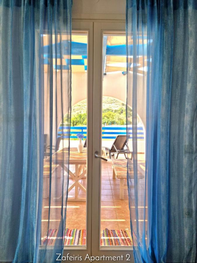 Zafeiris Apartments Livadia  Luaran gambar