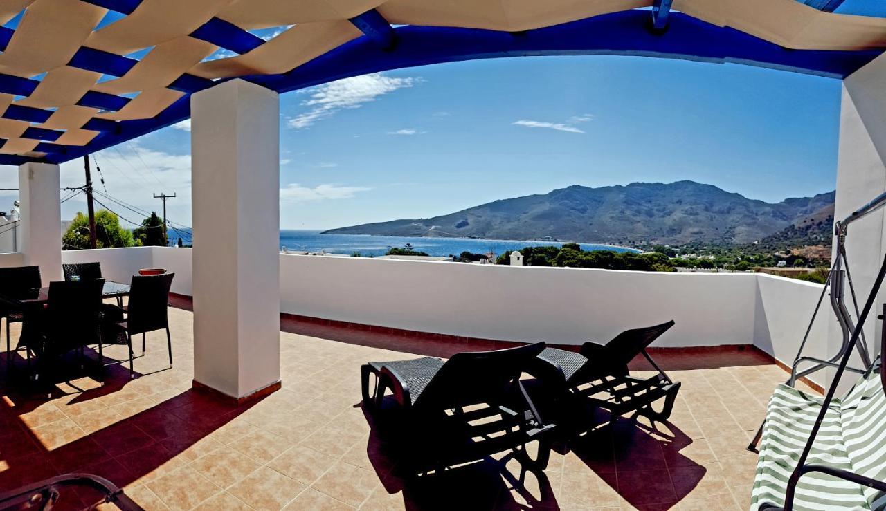 Zafeiris Apartments Livadia  Luaran gambar