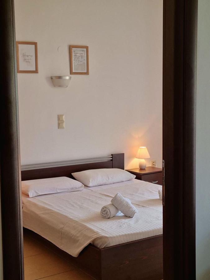 Zafeiris Apartments Livadia  Luaran gambar
